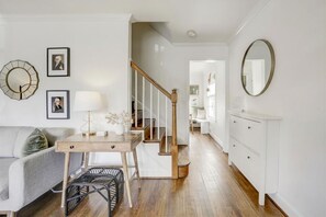 Interior - Minutes to DC! Stylish Home with King Bed, Secure Parking & Fire pit! (Arlington)