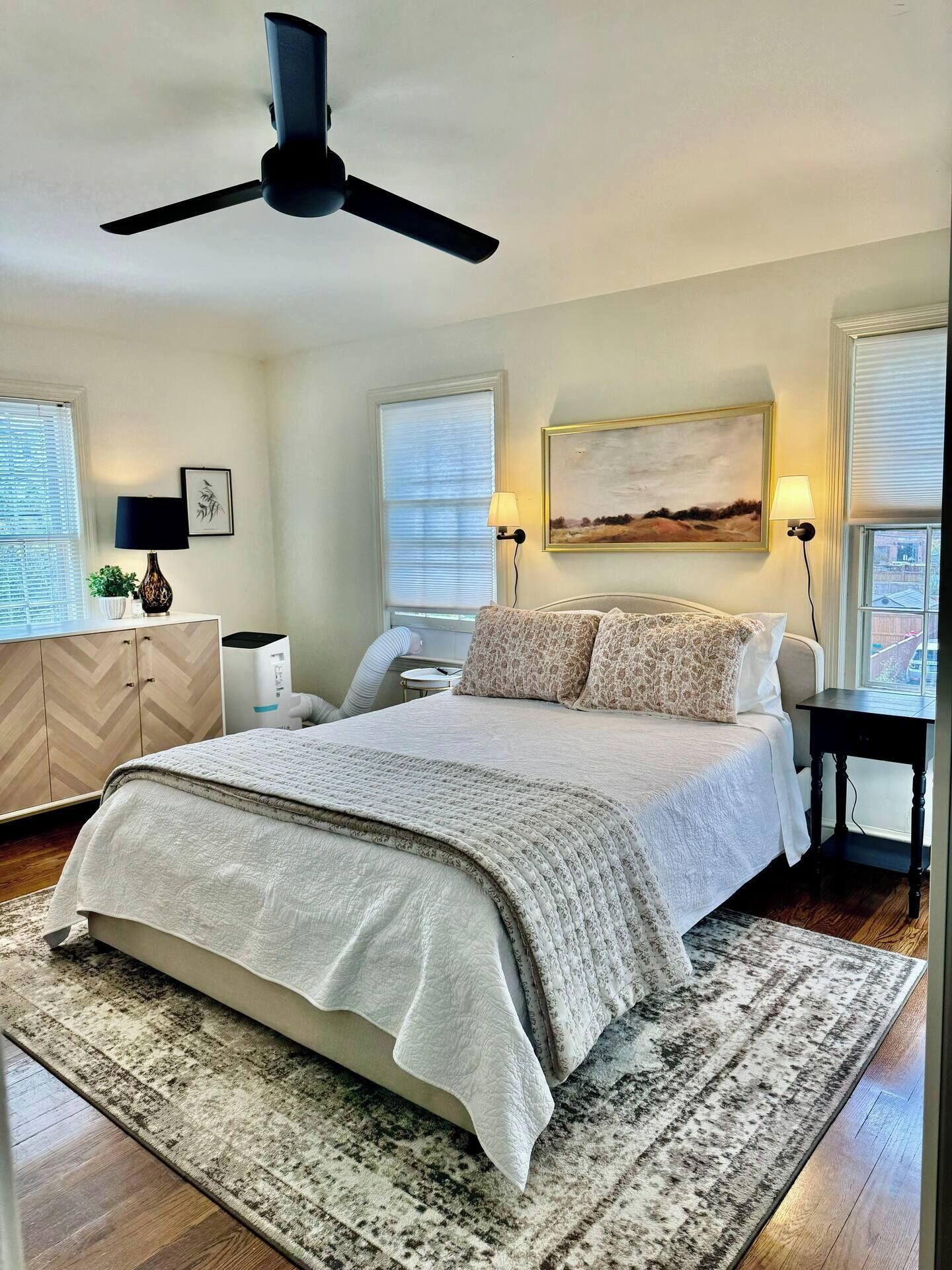 3 bedrooms, in-room safe, desk, iron/ironing board