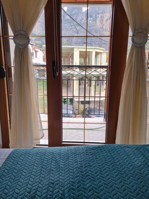 2 bedrooms, iron/ironing board, WiFi - Anna Maria Family House 2 (Kalampaka)
