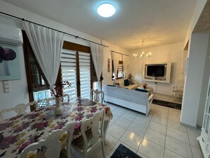 Interior - Anna Maria Family House 2 (Kalampaka)