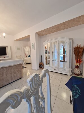 2 slaapkamers, een strijkplank/strijkijzer, wifi