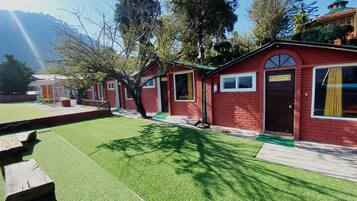 Familienzimmer | Individuell eingerichtet, schallisolierte Zimmer, kostenloses WLAN