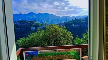 Superior Room, Balcony, Mountain View | Balcony view