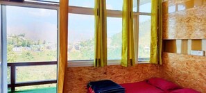 Suite, Balcony, Mountain View