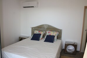 2 slaapkamers, een strijkplank/strijkijzer, wifi, beddengoed