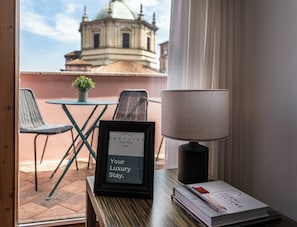 Superior Room, 1 Queen Bed, City View | Desk, laptop workspace, iron/ironing board, free WiFi - Suite in Colonne San Lorenzo Milano (Milan)