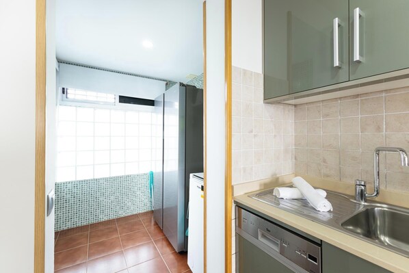 Private kitchen - Aquarius 18 by VillaGranCanaria (San Bartolomé de Tirajana)