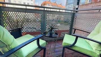 Comfort Apartment, 1 Bedroom, Courtyard View | Terrace/patio