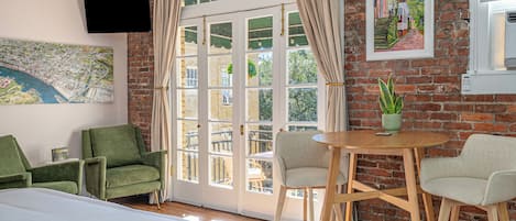 1 bedroom, iron/ironing board, WiFi