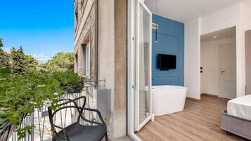 Deluxe Double Room, Balcony | Minibar, desk, blackout curtains, soundproofing