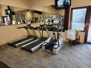 Fitness facility - Falcon Point Studio Condo
(Avon)