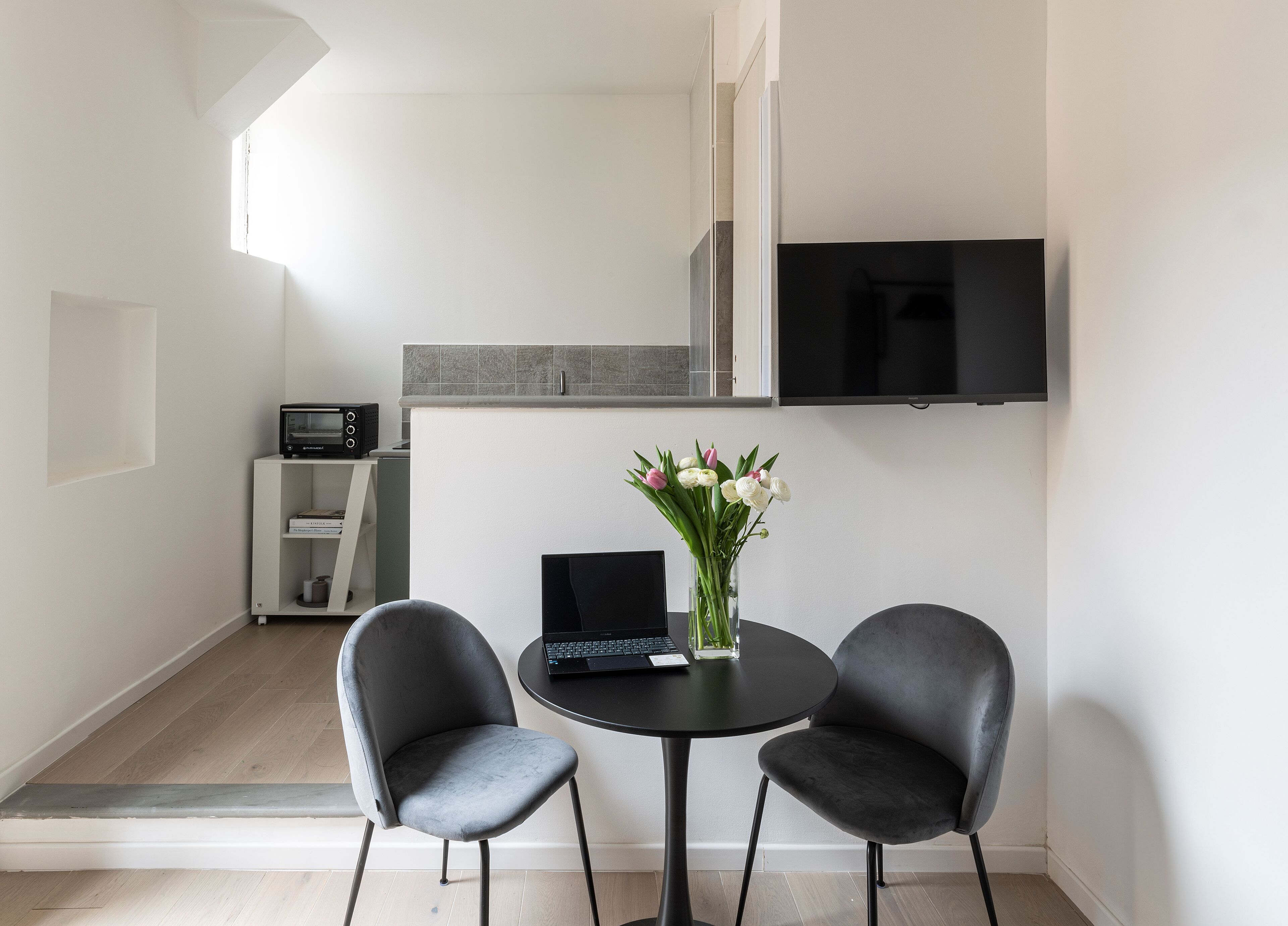 Habitación Deluxe doble, 1 cama de matrimonio, no fumadores | Escritorio, tabla de planchar con plancha, wifi gratis