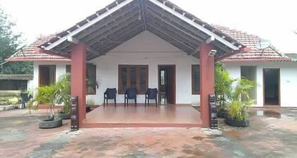 Three bedroom vintage House