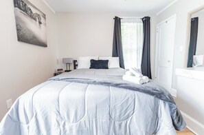 2 bedrooms, desk, iron/ironing board, free WiFi