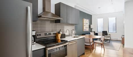 Fridge, microwave, oven, stovetop