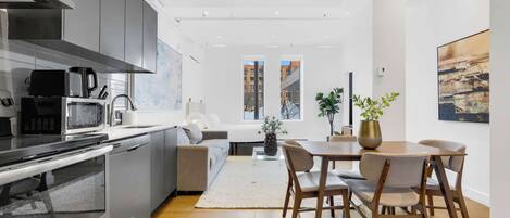 Fridge, microwave, oven, stovetop