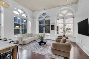 Télévision, espaces bureaux