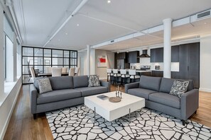 Televisie en een kantoor