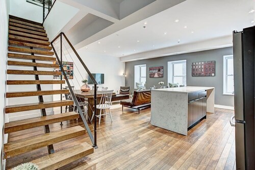 Penthouse 2 level|3beds-2BA|Old Mtl