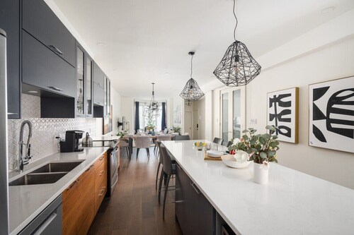 Stylish 2BD/2BA Brand New in Mile End/ Plateau