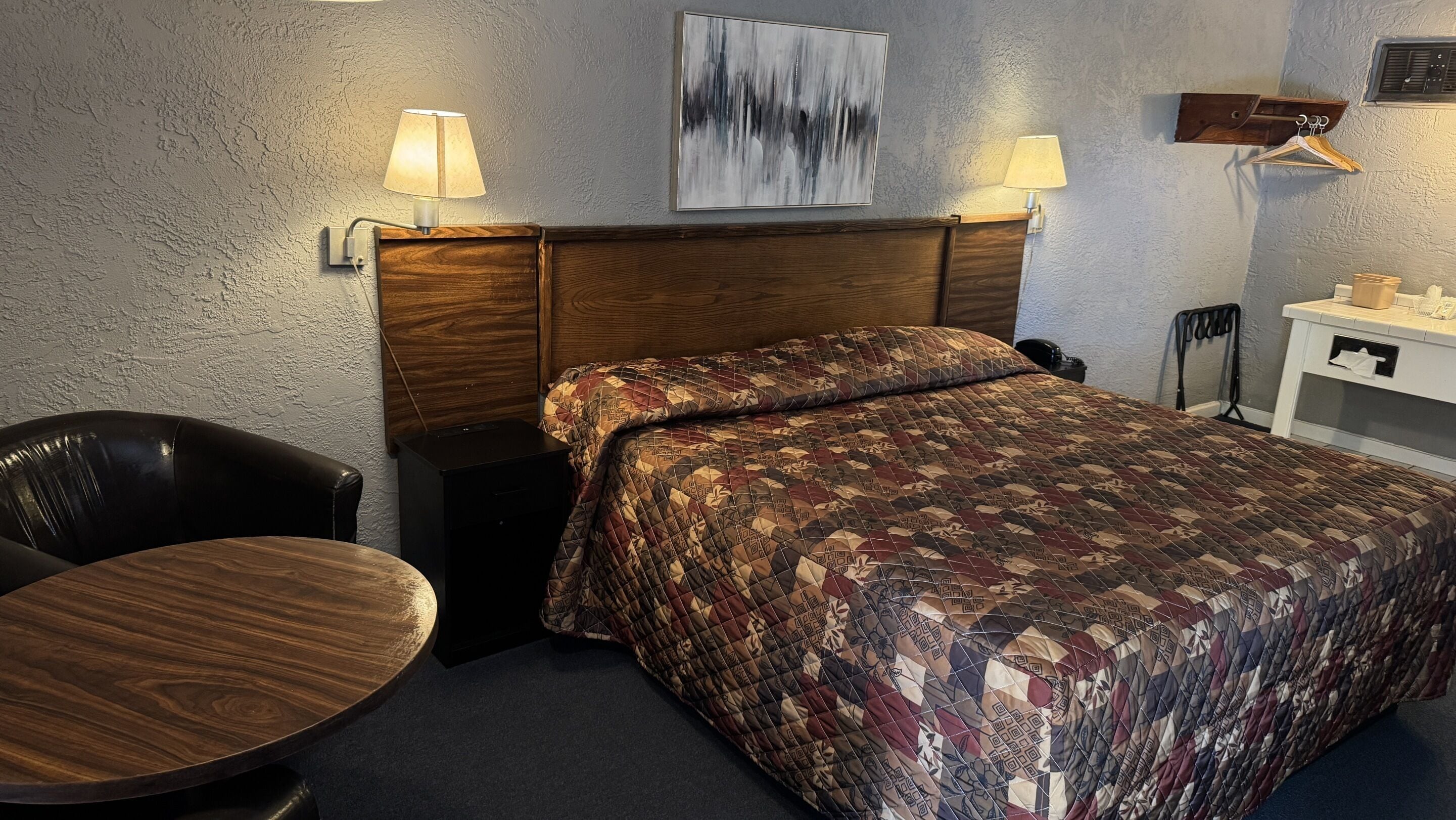 Habitación básica | Wifi gratis y ropa de cama