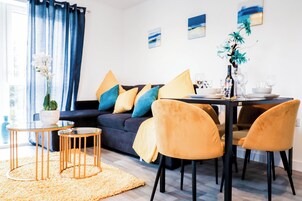 Apartment | Living area | TV