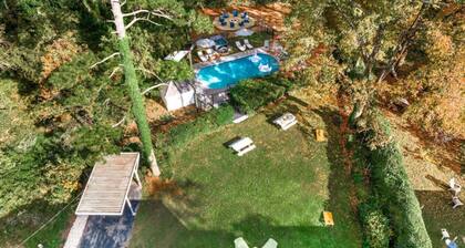 Modern Villa w Pool, Hot Tub & Games!