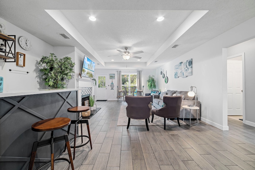 Amazon Riviera. 4-bedroom House With Scenic River View & Florida Room In Foley - Foley, AL