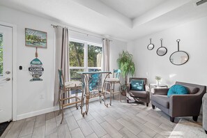 Interior - Amazon Riviera. 4-bedroom house with Scenic river view & Florida Room in Foley (Foley)