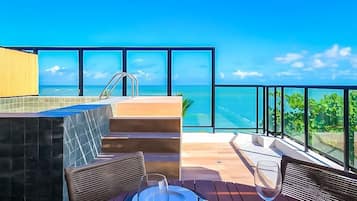 Apartamento presidencial | Opções para refeição ao ar livre
