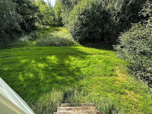 Gård 2 hus, bastu, internet med fiber. Lugnt