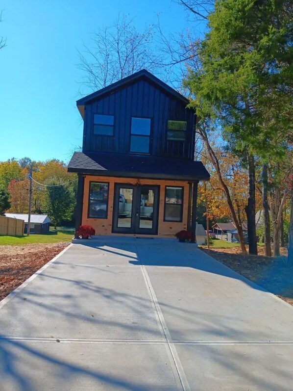 Exterior - Charming 2-bedroom lodge with WiFi, AC in beautiful Somerset (Somerset)