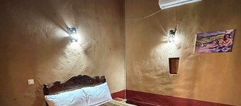 Charming bed & breakfast in tranquil Zagora with WiFi, AC