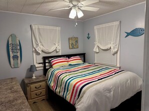 2 bedrooms, in-room safe, iron/ironing board, WiFi - Charming 2-bedroom cottage in beautiful Cape May (Cape May)