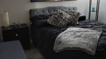 2 bedrooms, iron/ironing board, WiFi, bed sheets