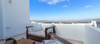 127 Livingtarifa Calma