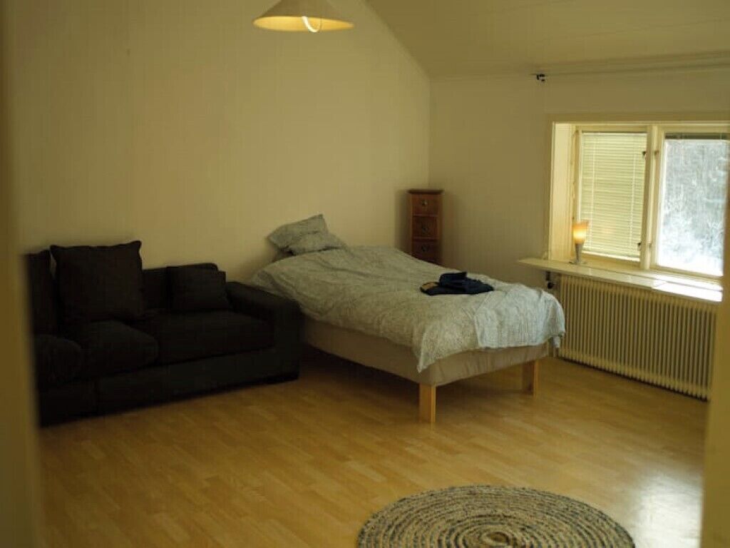 4 slaapkamers, een strijkplank/strijkijzer, wifi, beddengoed