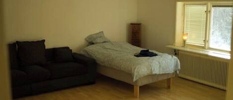 4 slaapkamers, een strijkplank/strijkijzer, wifi, beddengoed