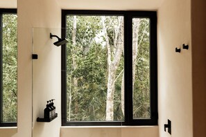 Shower, rainfall showerhead, hair dryer, towels - Arba II  (Tulum)