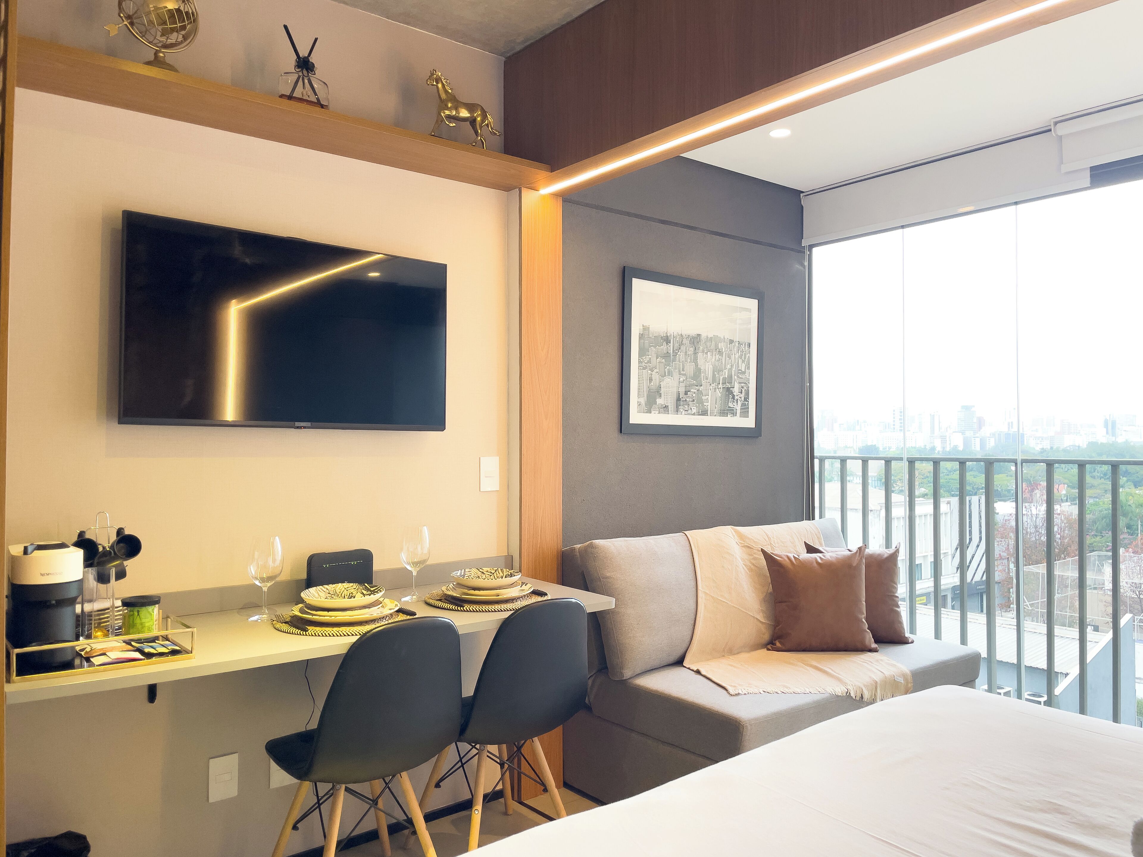 Estudio | Cortinas blackout, tabla de planchar con plancha y wifi gratis 