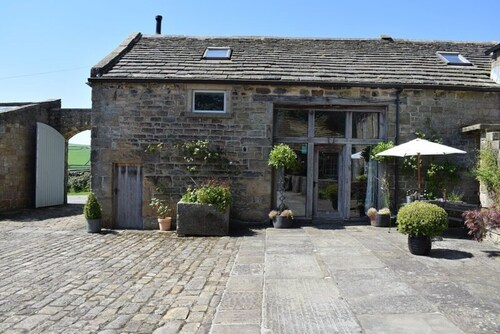 Beautiful Barn Conversion in a rural location, The Peak District National Park 