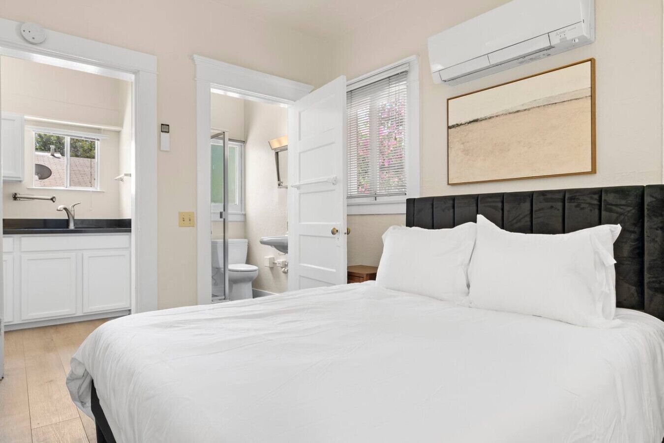 1 bedroom, iron/ironing board, travel cot, WiFi