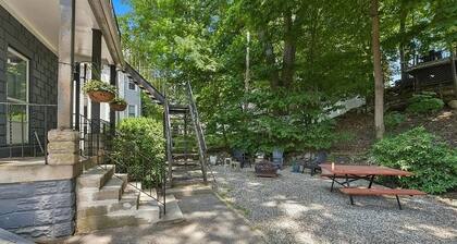 Renovated 3-bedroom apartment in Dedham - Legacy Mall