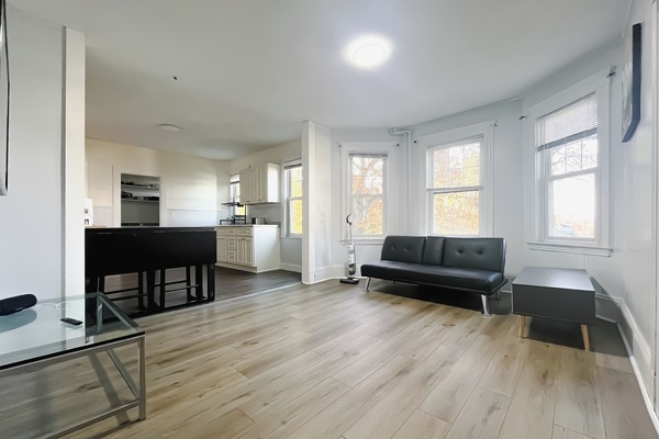 Een smart-tv en een open haard