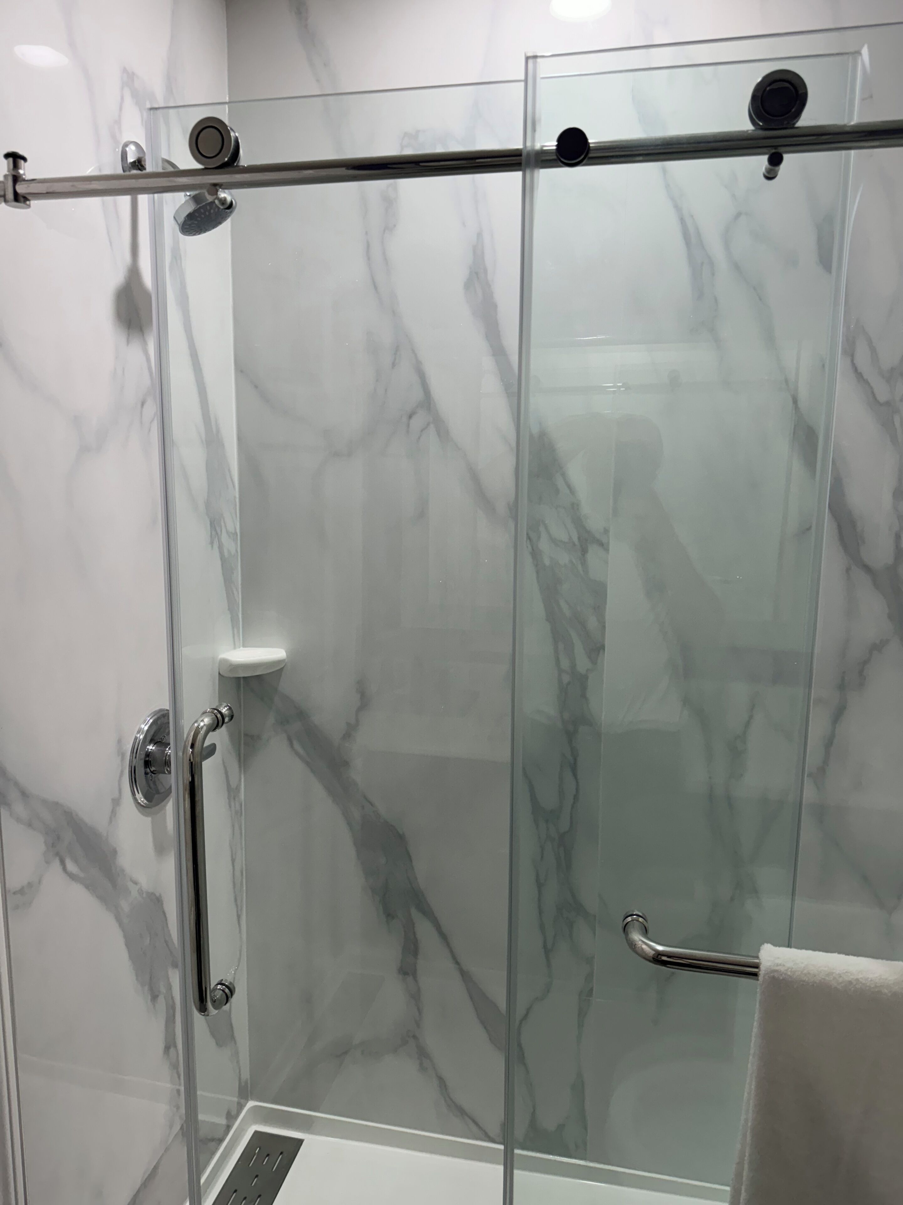 Double Room | Bathroom | Shower, hair dryer, towels, soap