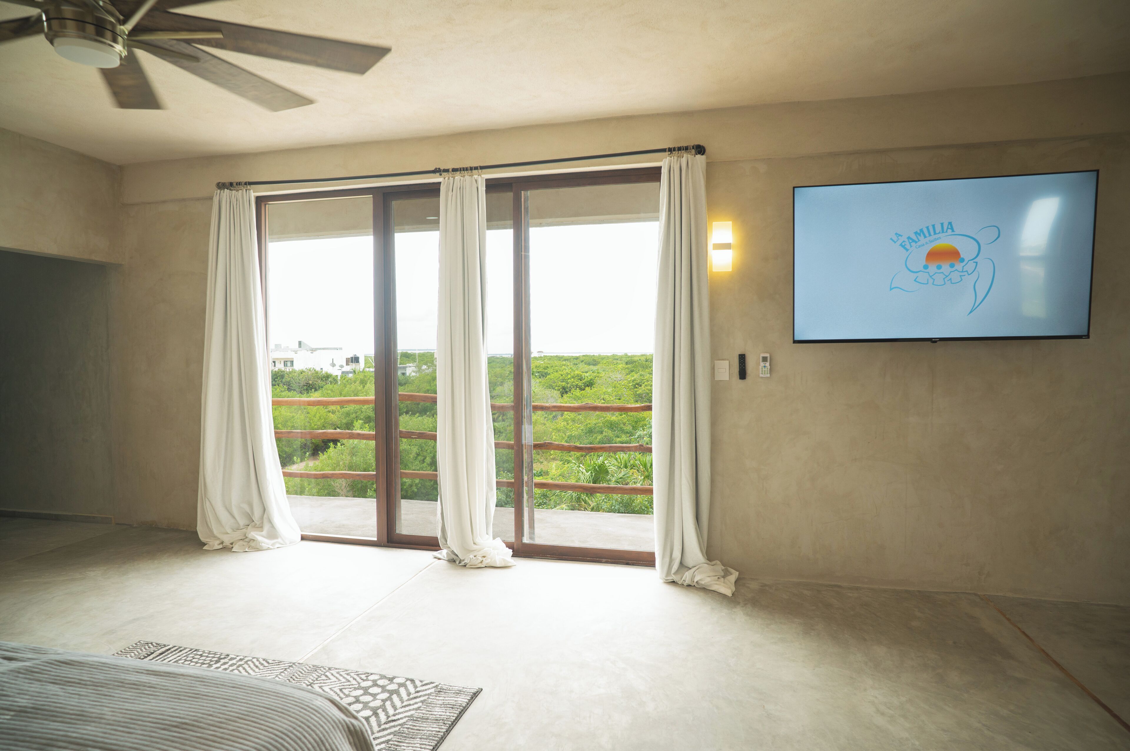 Suite – elite, bakgårdsutsikt | Wi-fi (inkludert) og sengetøy