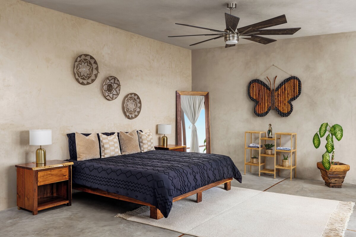 Suite Deluxe, vistas al patio | Wifi gratis y ropa de cama