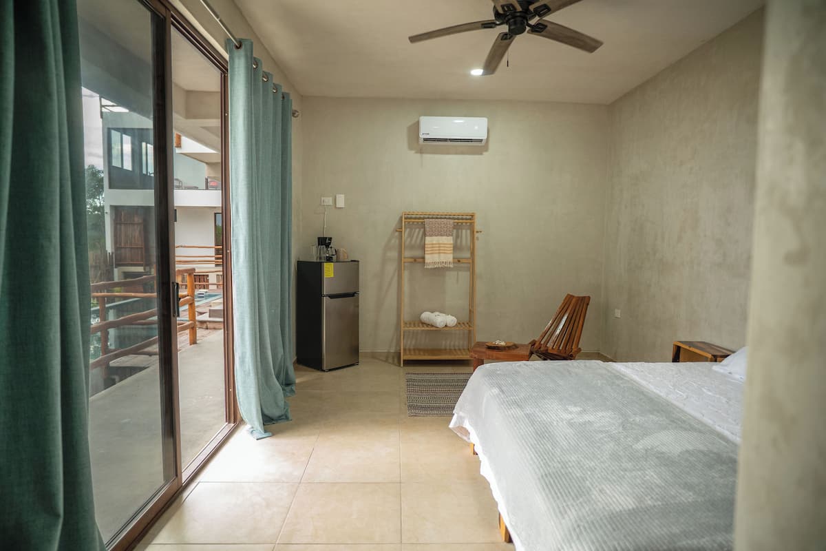 4 habitaciones, wifi gratis y ropa de cama