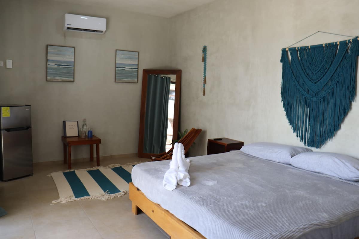 Studio – classic, bakgårdsutsikt | Wi-fi (inkludert) og sengetøy