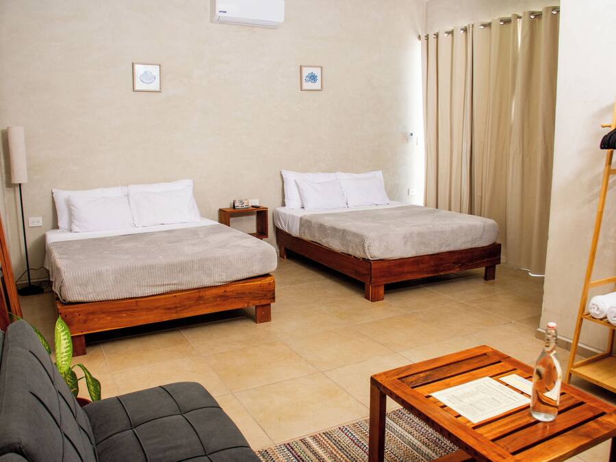 Junior Studio Suite, Courtyard View | Free WiFi, bed sheets